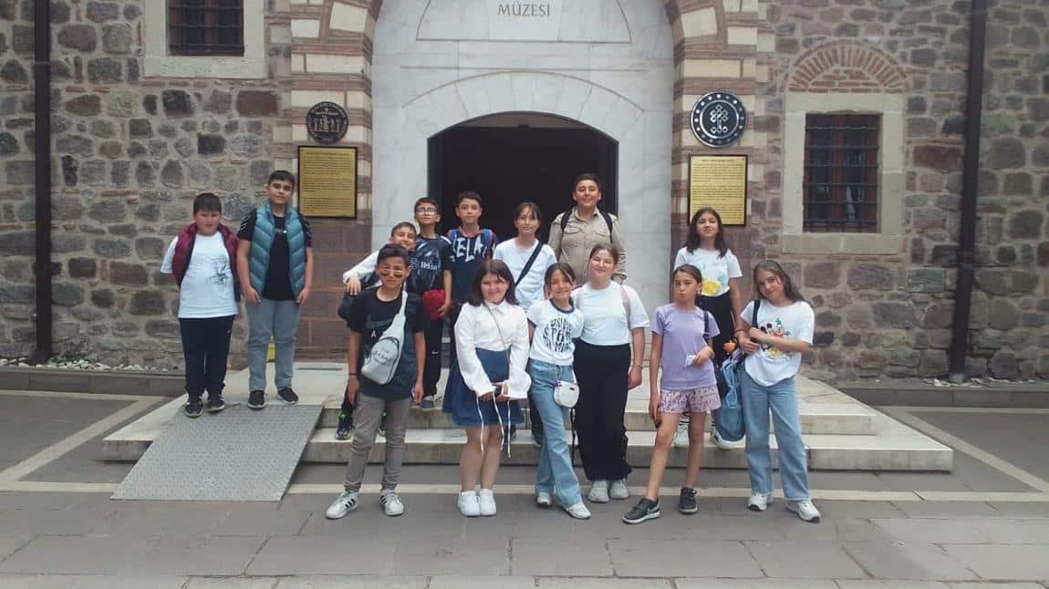 Okulumuz 5-F Sınıfı Öğrencileri Anadolu Medeniyetleri Müzesi'ni Gezdiler	